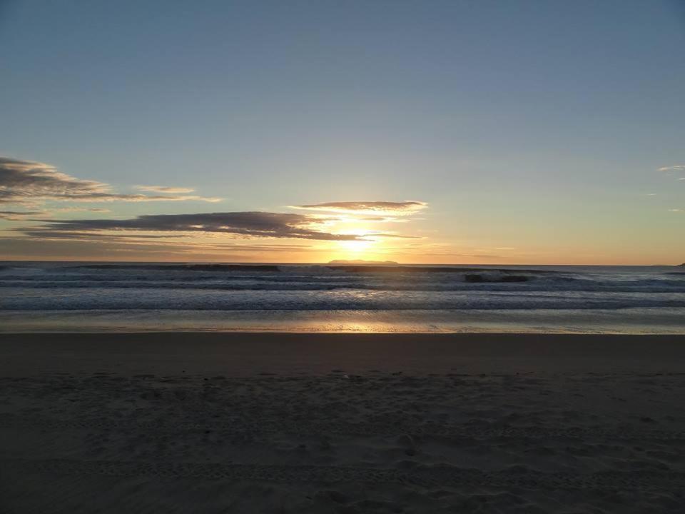 Beach House Bombinhas Exterior foto